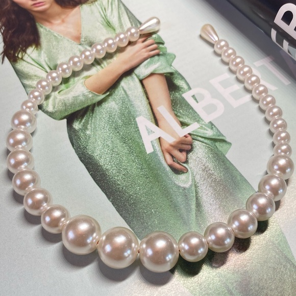 Faux Pearl Headband - Picture 3 of 3